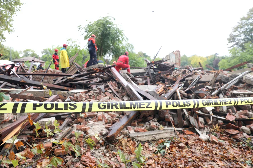 Deprem Tatbikati 3 - Edirne’de 6,2 büyüklüğünde deprem tatbikatı
