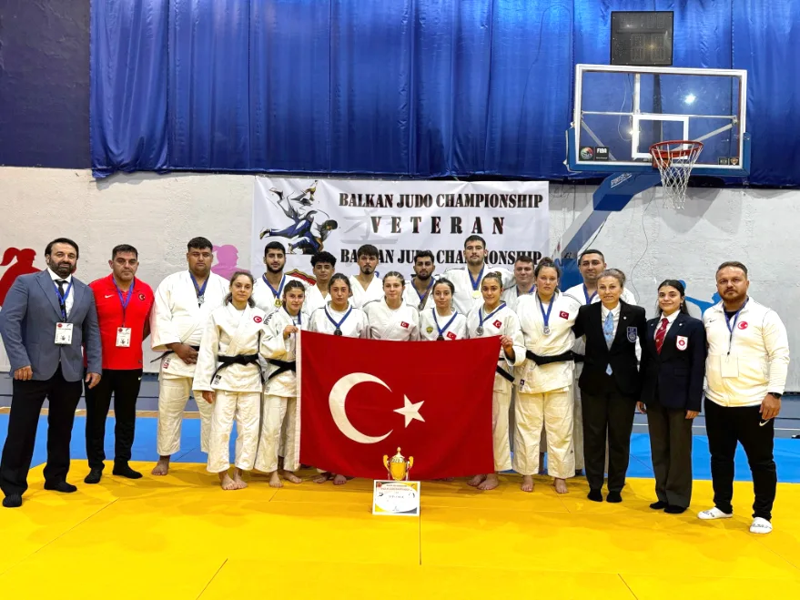 Ecrin Su Hizli 2 - Judoda Balkan İkinciliği