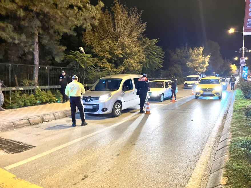 Edirne polisi asayiş ve trafik denetimi yaptı