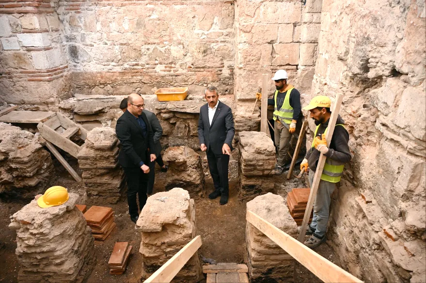 Tarihi Gazi Mihal Hamamı’nda restorasyon çalışmaları sürüyor