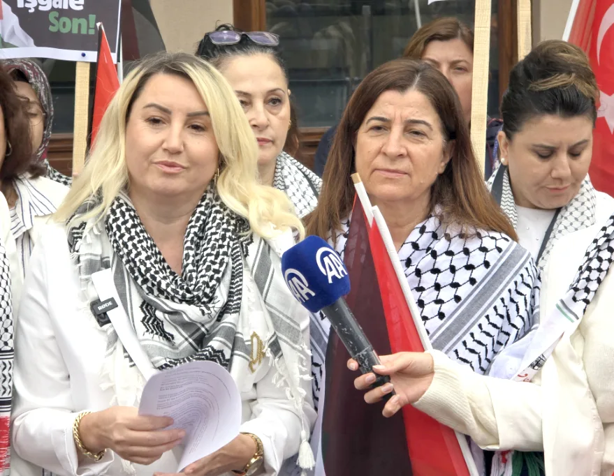 Gazze Icin Zincir 5 - Gazze için sessiz çığlık zinciri