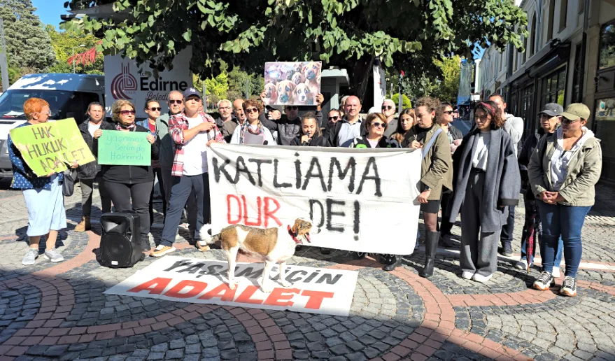 Hayvanları Koruma Günü’nde Edirne’de protesto
