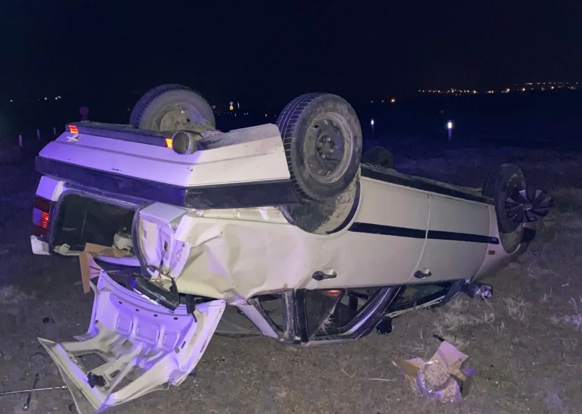Edirne’de devrilen otomobildeki 4 kişi yaralandı
