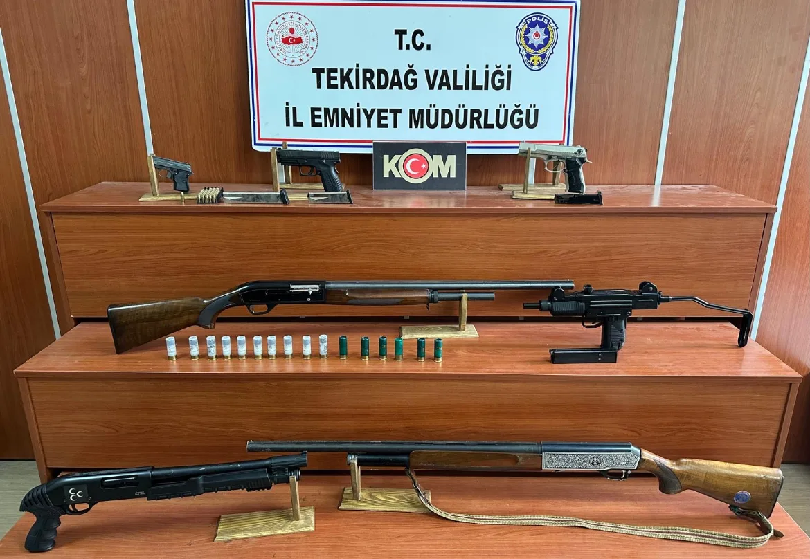 Tekirdağ’da kaçakçılık operasyonunda 20 şüpheli yakalandı