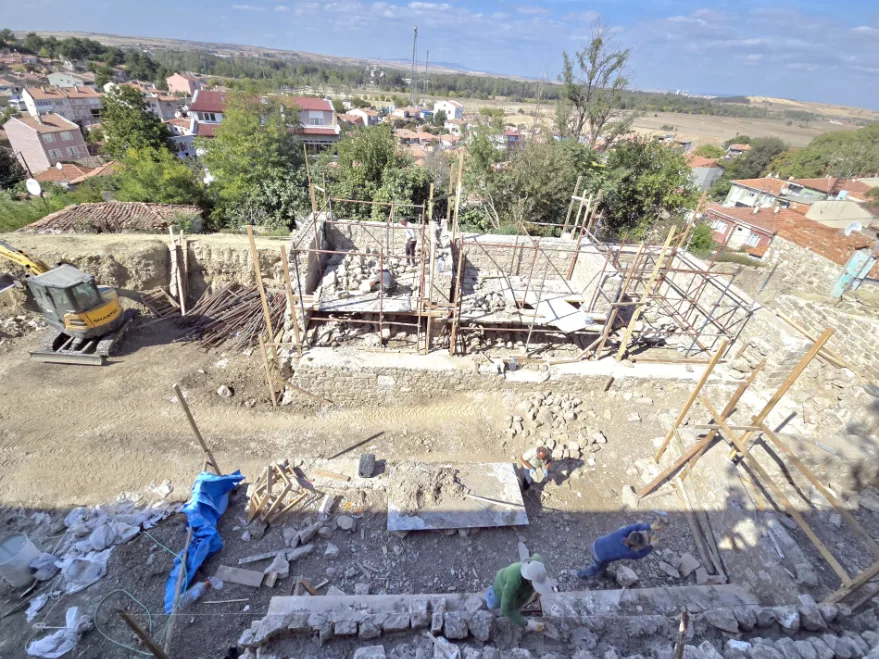 Muradiye Mevlevihanesi yükseliyor