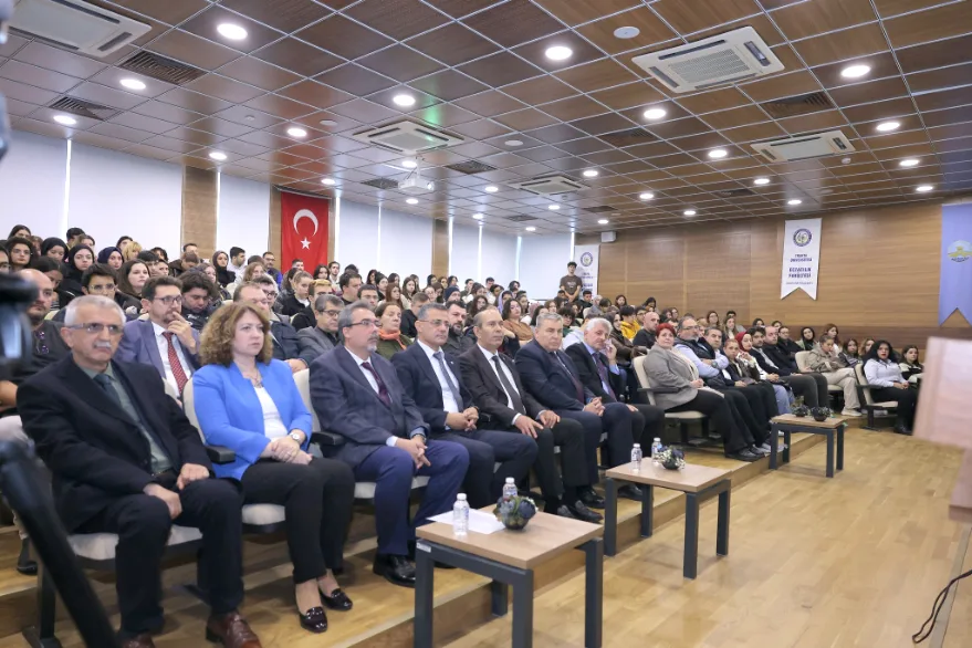 TU Panel 1 - TÜ’den Balkan tarihine ışık tutan panel