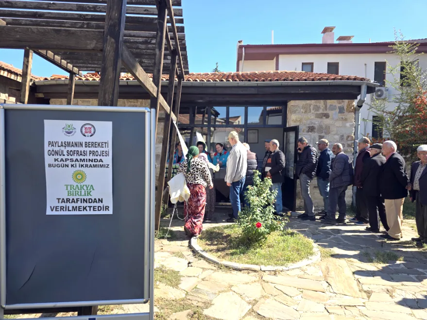 Trakya Birlik Gonul Sofrasi 2 - Trakya Birlik’ten gönül sofrasına destek