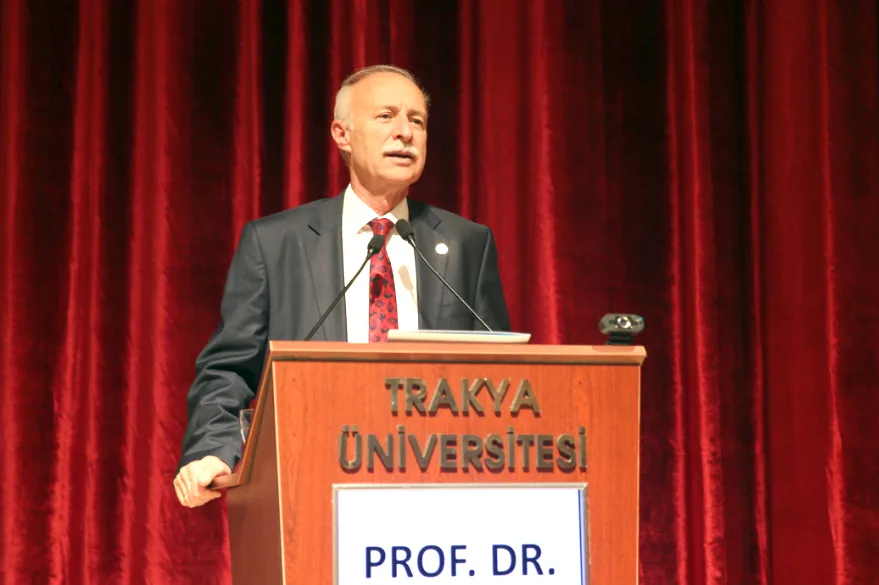 Yapay Zeka Anlatildi 2 - Edirne’de yapay zekanın eğitimi dönüştürmedeki rolü ele alındı