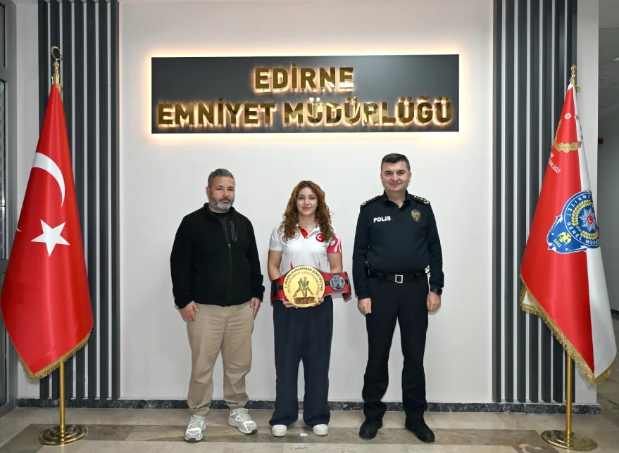Yesevi Hareketi Dernegi Ziyaret 2 - Yesevi Hareketi Derneği’nden Emniyet Müdürü Ayhan’a ziyaret