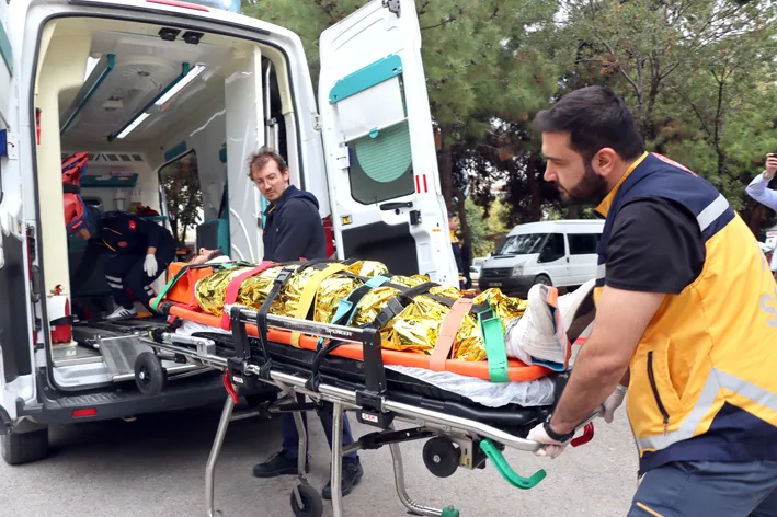 Afet saglik tatbikati 5 - Kırklareli’nde deprem senaryolu afet sağlık tatbikatı gerçekleştirildi