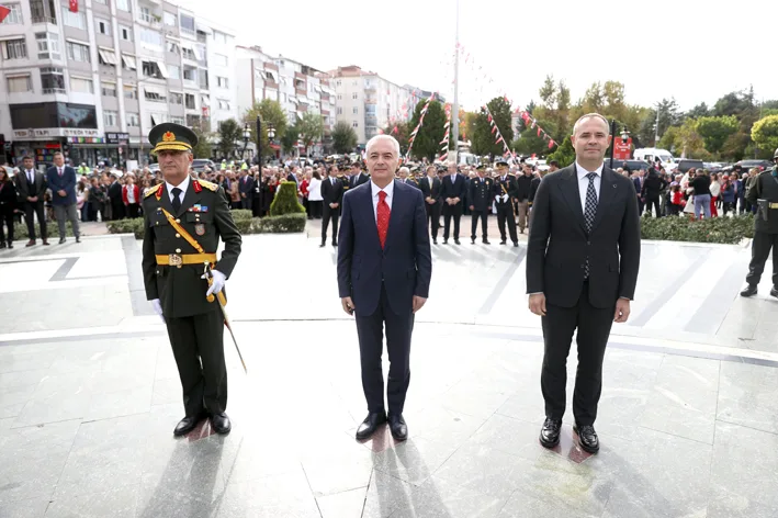 Cumhuriyet bayrami kutlamalari 2 - Trakya’da Cumhuriyet’in 102. yılı kutlanıyor