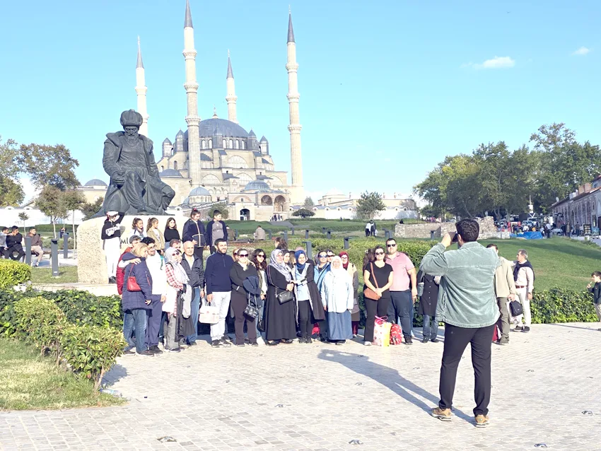 Fuar ve carsi 10 - Fuar ve çarşıda adım atacak yer kalmadı