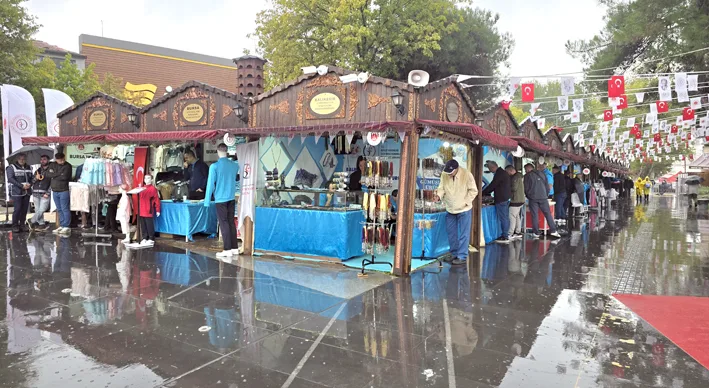 Isyurtlari urun ve el sanatlari fuari 7 - İşyurtları Ürün ve El Sanatları Fuarı açıldı