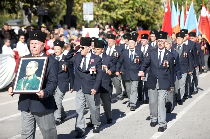 Kirklareli cumhuriyet bayrami 2 - Trakya’da Cumhuriyet’in 102. yılı kutlanıyor