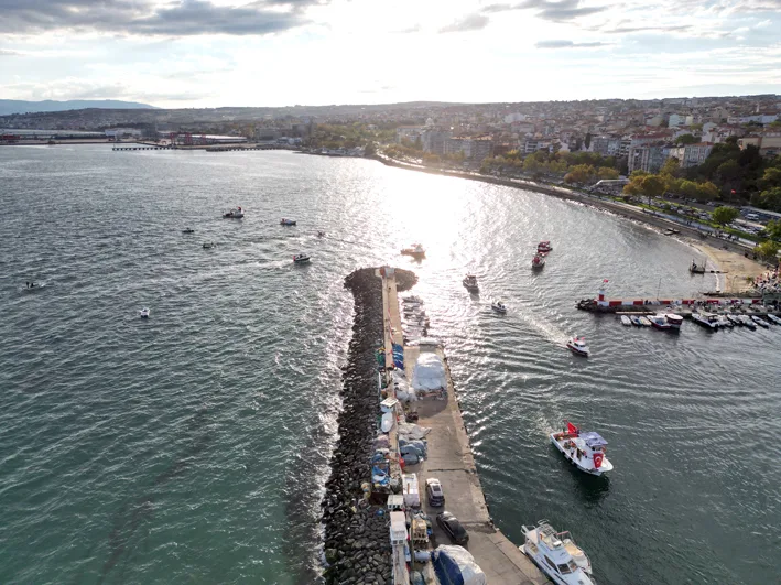 Kuresel sumud 3 - Tekirdağ’da Küresel Sumud Filosu’na destek etkinliği düzenlendi