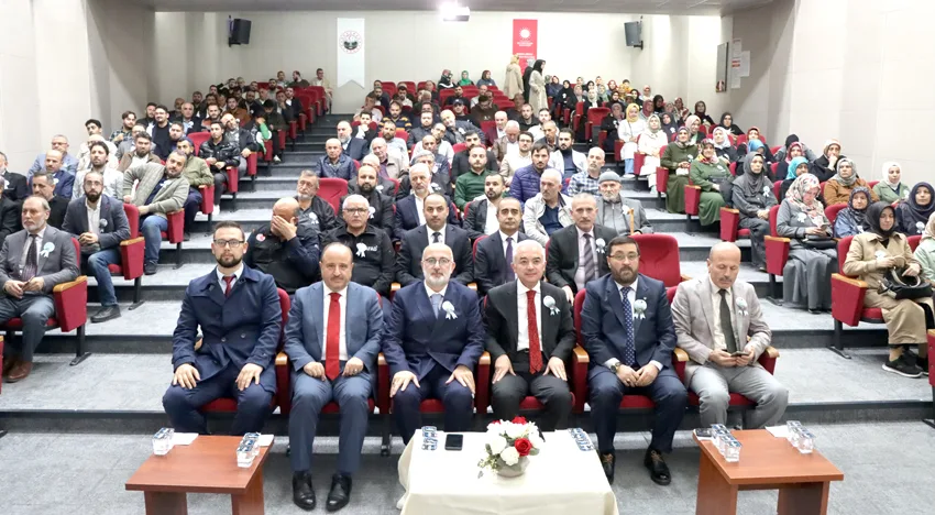 Kırklareli’nde “Kutlu Elçinin Örnekliği Ailede Huzur Camide Rehber” konferansı