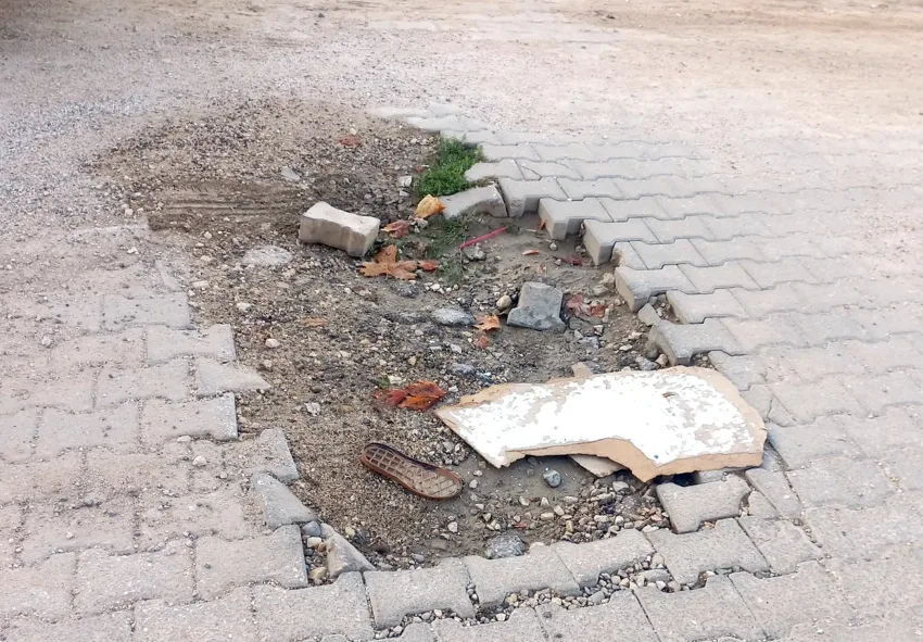 Edirne’nin bozuk yolları motosikletlilerin kabusu oldu