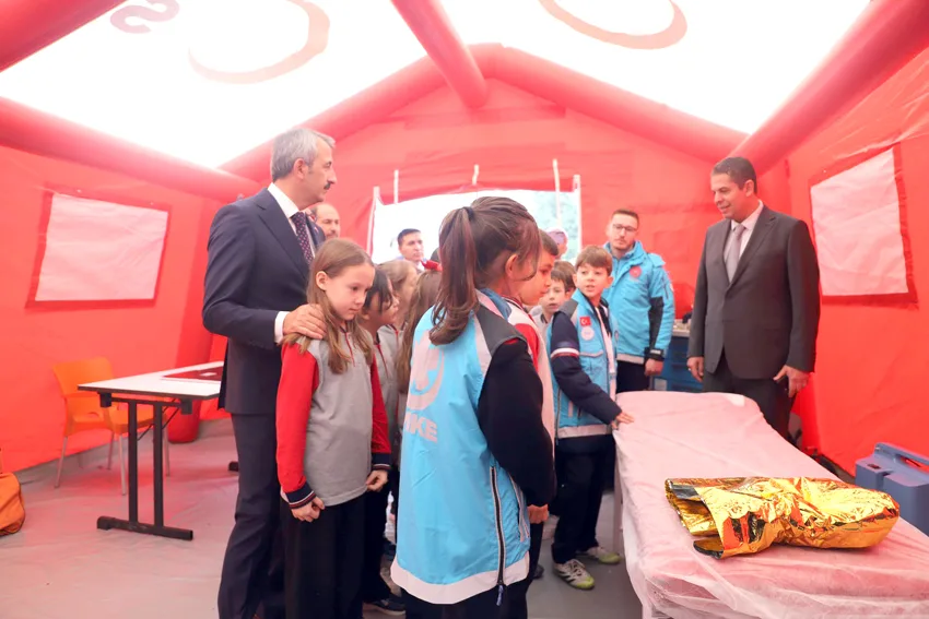 Plevne ilkoukulu saglik 5 - Edirne’de öğrenciler “sağlıklı gelecek” için eğitim aldı