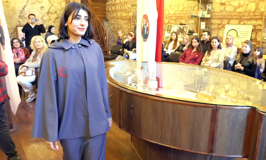 Kırklareli’nde “Sağlığın Tarihi Adımları Defilesi” düzenlendi