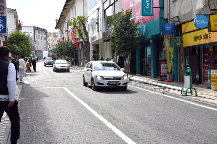 Yenilenen yol 2 - Keşan’ın kalbinde yeni bir görünüm kazandırıldı
