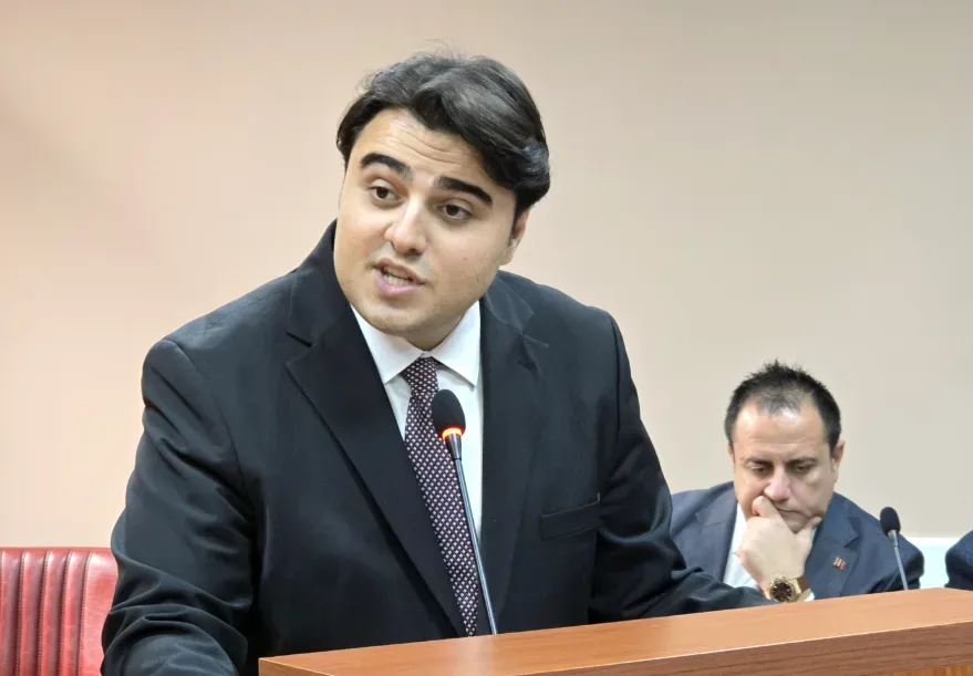 20251127 120901 e1764254884345 - Vali Sezer, Mecliste projeleri anlattı