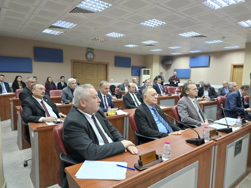 20251127 122149 - Vali Sezer, Mecliste projeleri anlattı