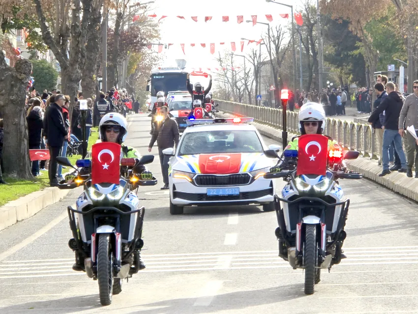 25 kasim programi 33 - Kara günden aydınlığa…