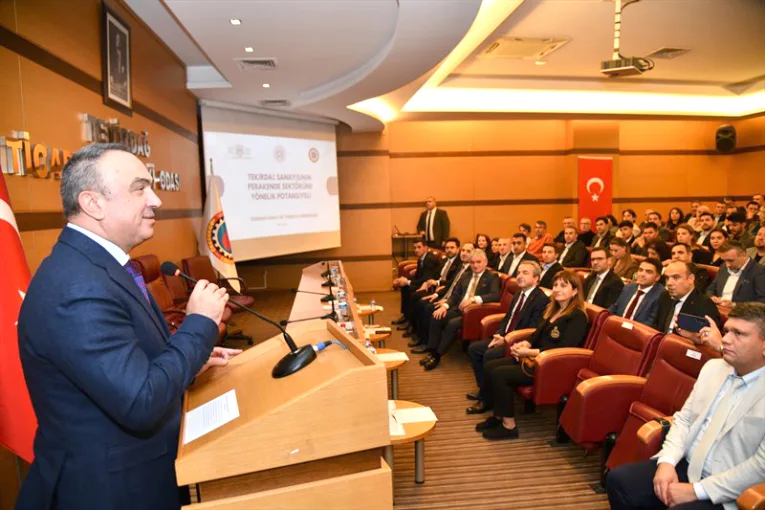 Tekirdağ’da zincir market temsilcileri toplantıda bir araya geldi