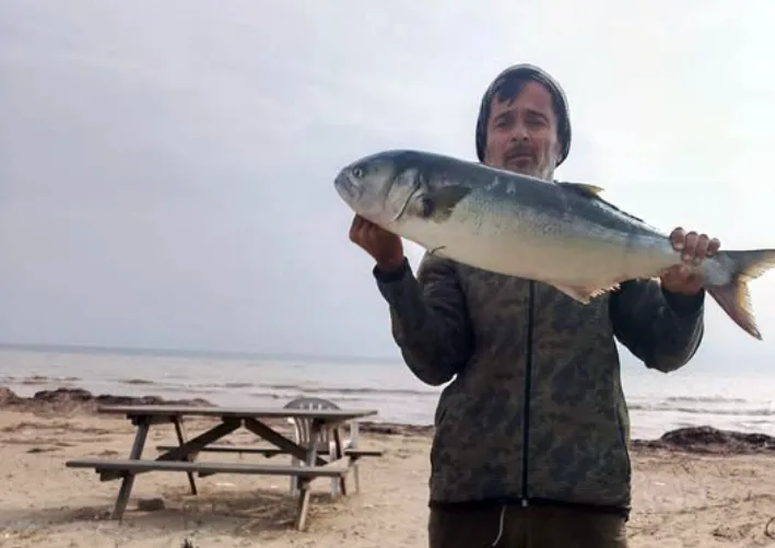 Gelibolulu amatör balıkçı 5 kilogramlık kofana yakaladı