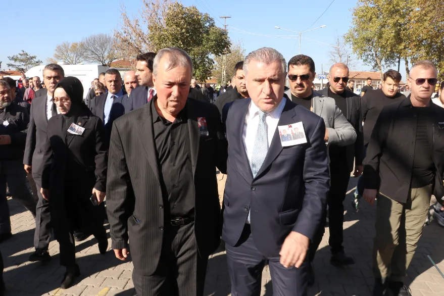 AA 20251114 39706437 39706430 TURKIYE SEHITLERINI UGURLUYOR - Tekirdağ şehidini son yolculuğuna uğurladı