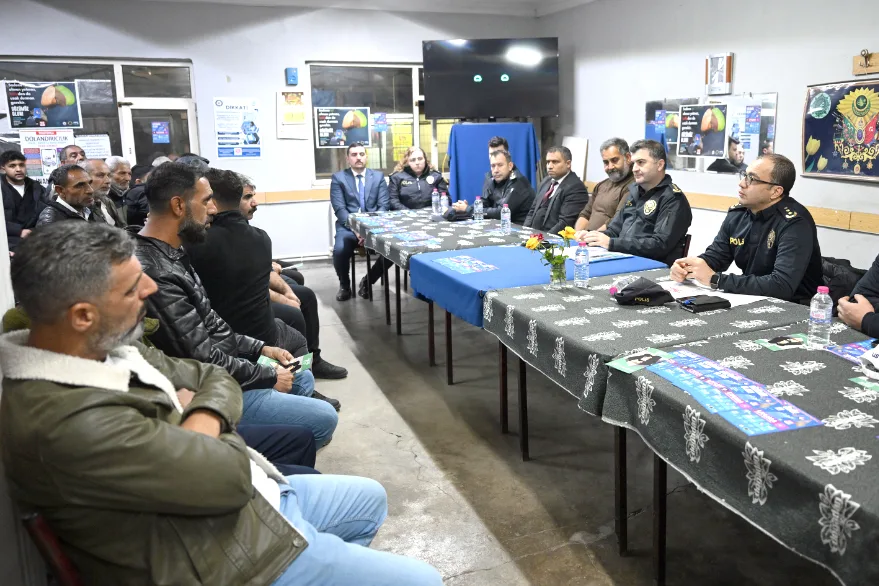 Edirne Emniyet Müdürü Ayhan, Hacısarraf sakinleriyle buluştu