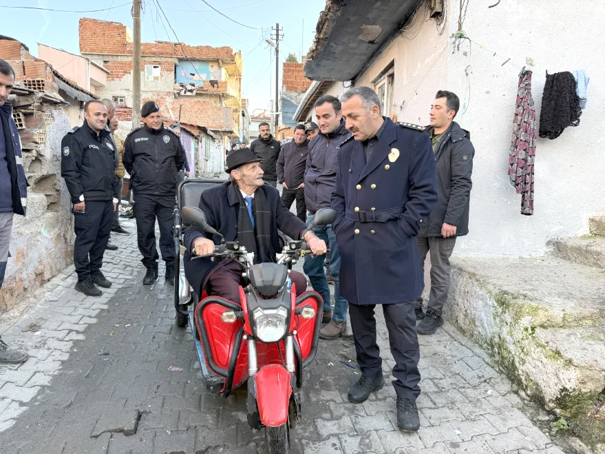 Tekirdağ Emniyet Müdürü Turanlı, Aydoğdu Mahallesi’ni ziyaret etti