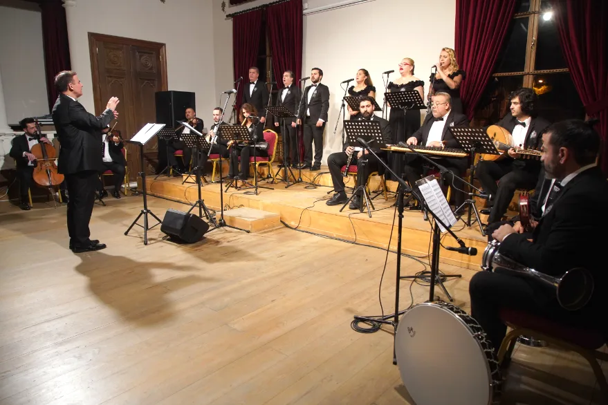 Büyük Önder Atatürk Edirne’de sevdiği şarkılarla anıldı