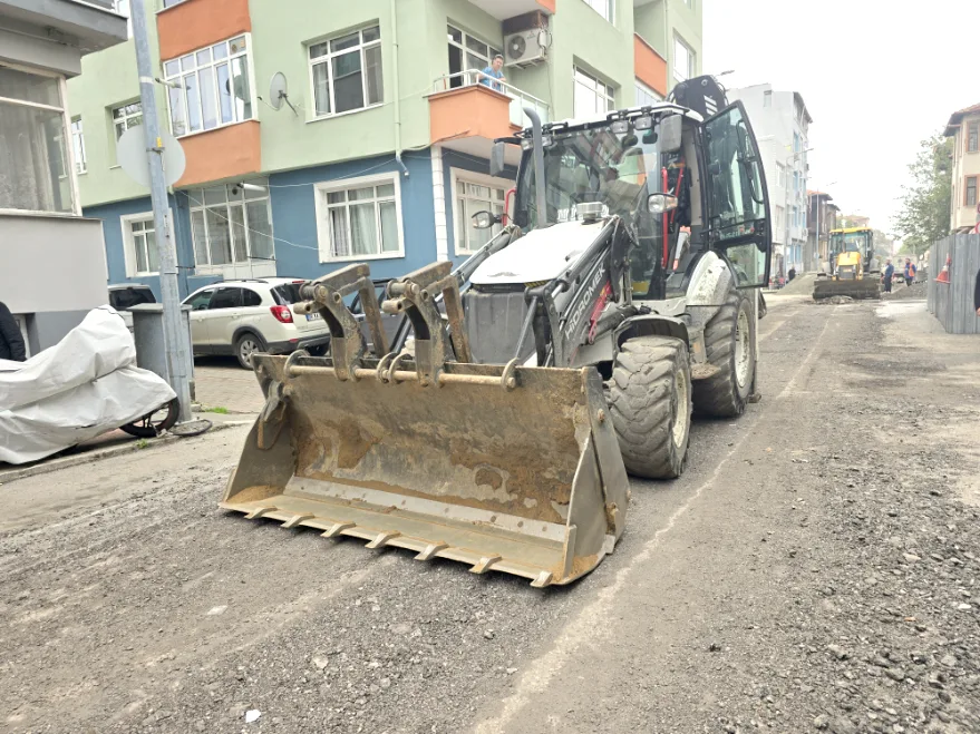 Belediye Su Altyapi 2 - Balık Pazarı ve Arif Paşa Caddesi’nde kazılar hızlandı