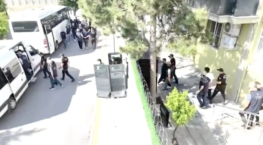 Edirne’nin de aralarında bulunduğu 45 ilde FETÖ operasyonu