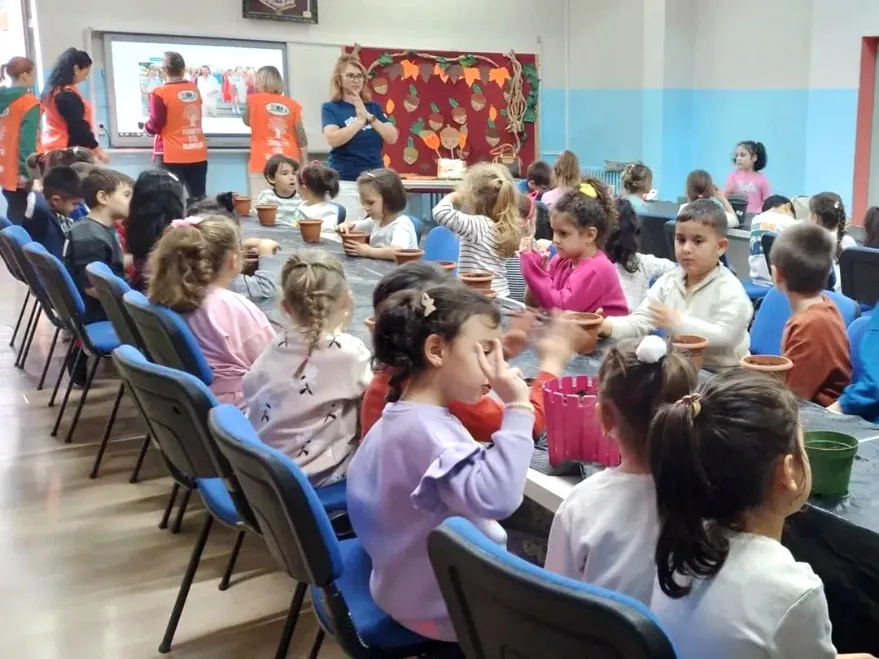 Minik doğa gönüllülerinden geleceğe yeşil miras
