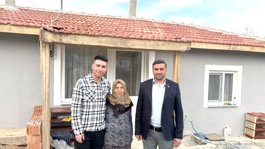 Edirne’de yaşlı kadına hayırseverlerin desteğiyle ev yaptırıldı