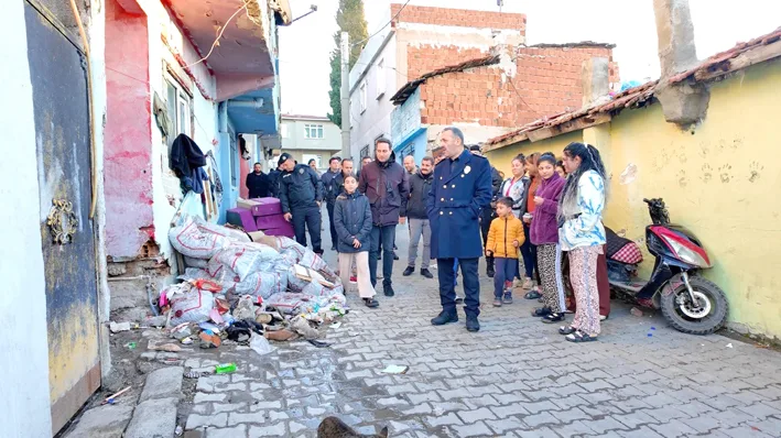 Asayis uygulamasi 2 - Tekirdağ’da 700 polisin katılımıyla asayiş uygulaması yapıldı