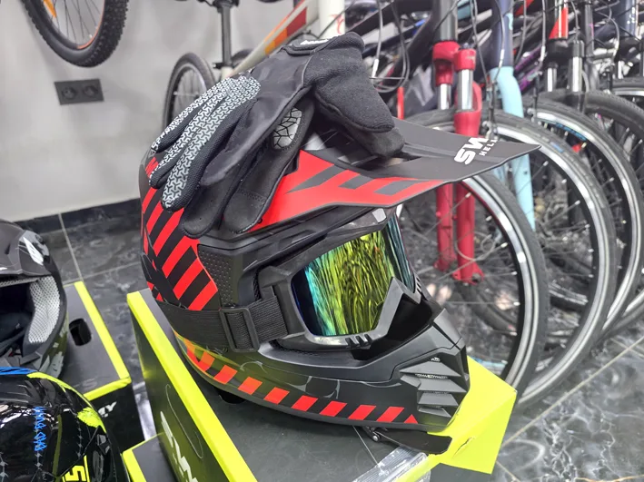 Bisiklet kask eldiven 3 - Bisiklet, elektrikli bisiklet ve moped kapsam dışı