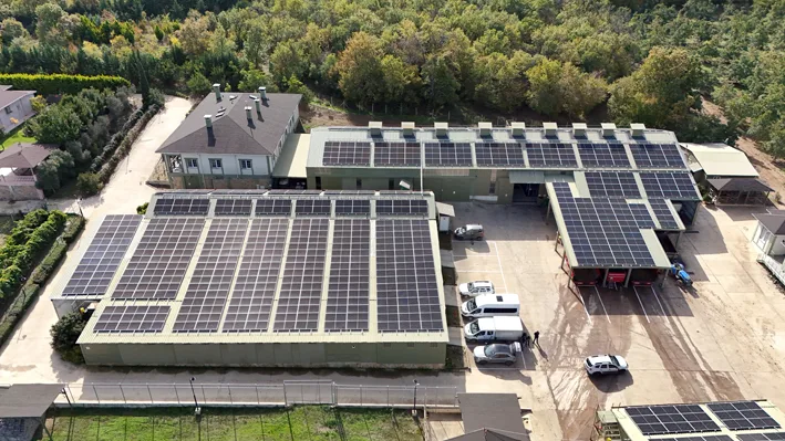 Ceviz ureten isletme gunes enerjisi 2 - Kırklareli’nde kıraç alanda ceviz üretimine başlayan işletme elektriğini güneşten karşılıyor