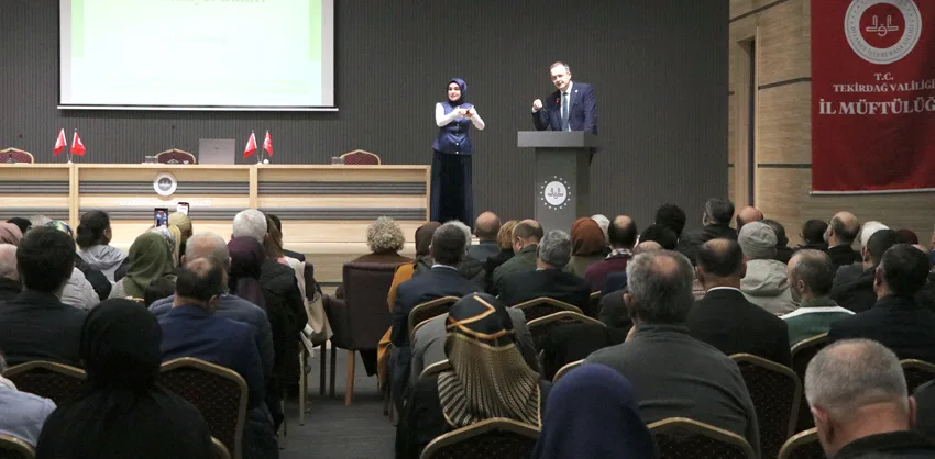 Tekirdağ’da “Engelsiz Aile Okulu Semineri” düzenlendi