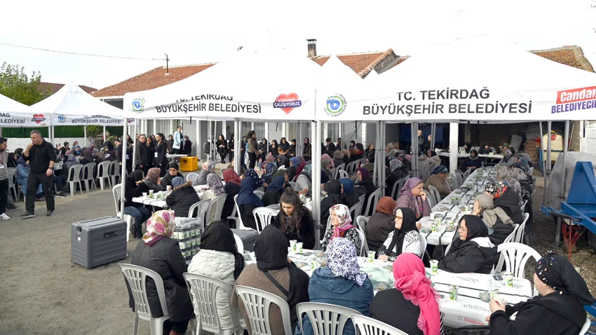Kargo uçağının düşmesi sonucu şehit olan İlker Aykut için mevlit programı düzenlendi
