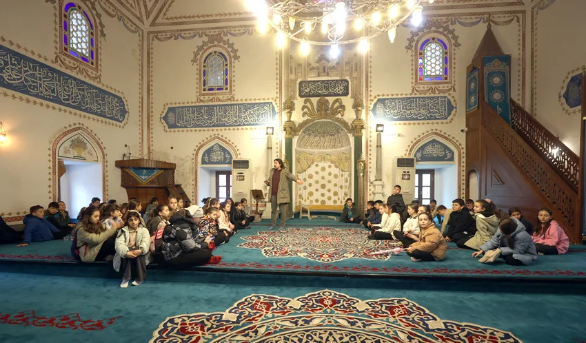 Kırklareli’nde öğrenciler Türkiye Yüzyılı Maarif Modeli kapsamında kenti keşfediyor