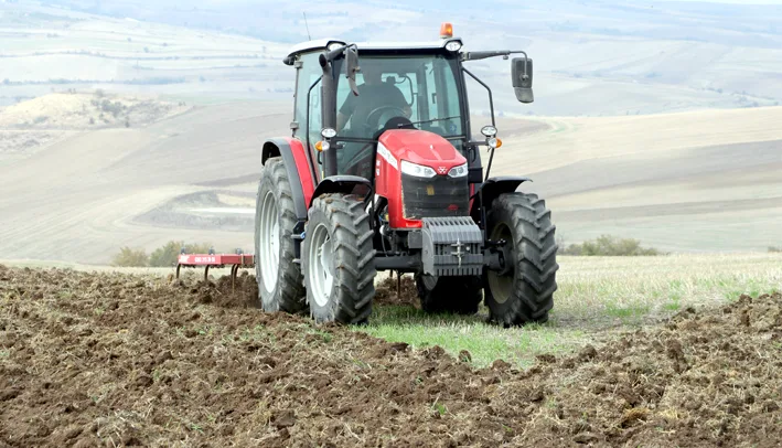 Traktor tarla tarim 4 - Trakya’da kuraklık daha az su isteyen ürünleri gündeme getiriyor