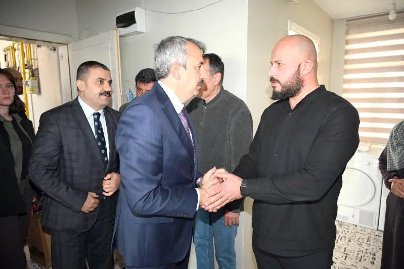 Vali Sezer’den taziye ziyareti