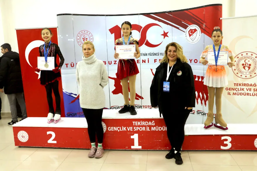 Tekirdağ’da Artistik Buz Pateni 1. Bölge Yarışması sona erdi