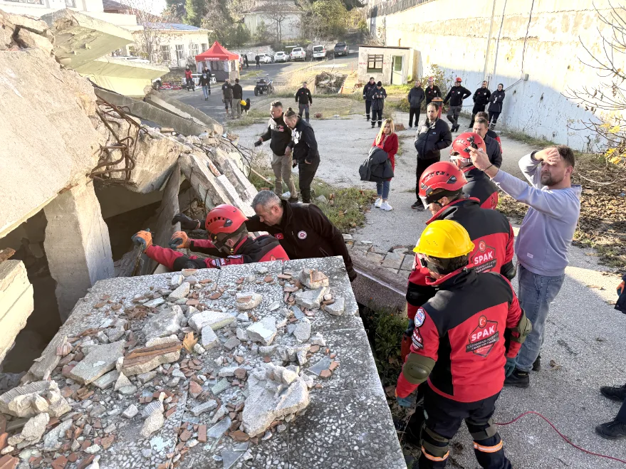 Tekirdağ’da enkazda arama ve kurtarma tatbikatı yapıldı