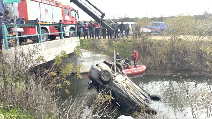 Edirne’de dereye yuvarlanan otomobilin sürücüsü hayatını kaybetti