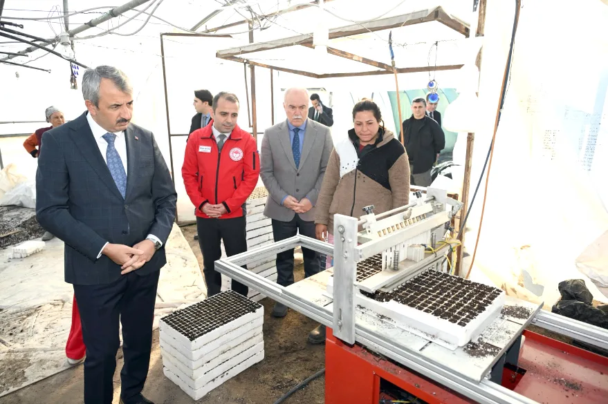 Edirne Valisi Sezer üreticileri ziyaret etti
