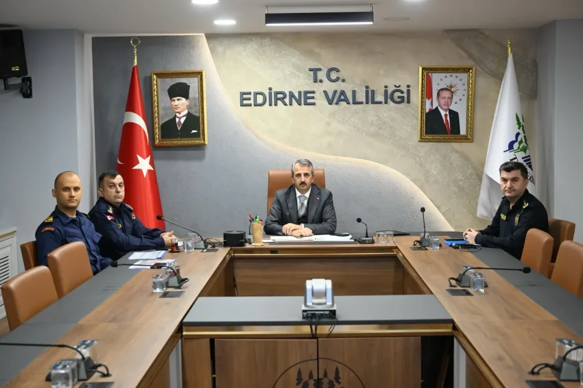 Vali Sezer, yeni yıl tedbirleri toplantısına katıldı